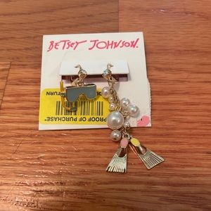 Betsey Johnson snorkel earrings NWT